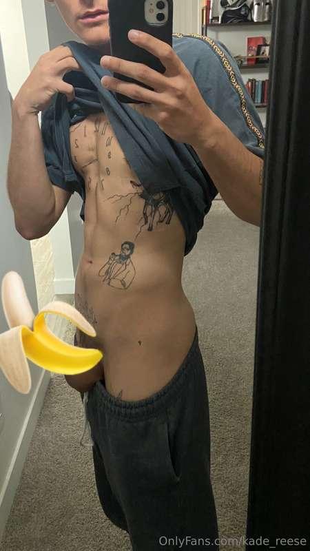 Hey stud Like this and Dm me for the un censored pic😋