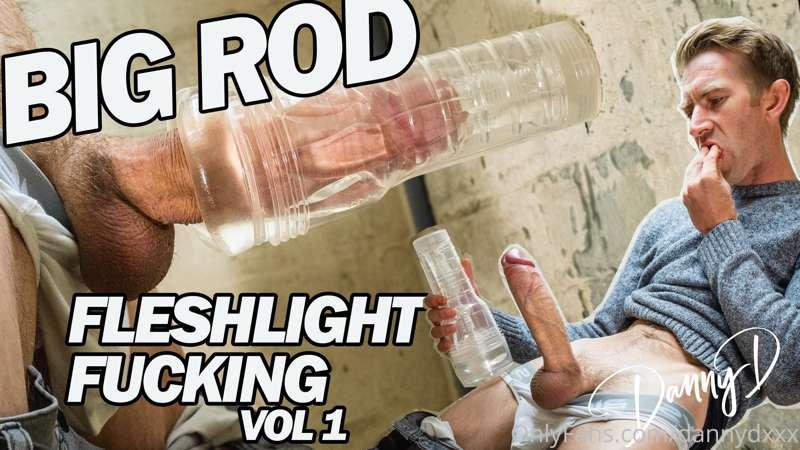 🍆🍆 BIG ROD FLESHLIGHT FUCKING VOL 1 🍆🍆

🚨🚨 DROPPING TOMORROW..