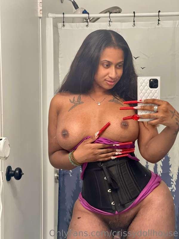 Bite me pleaseee🫦🫦🫦