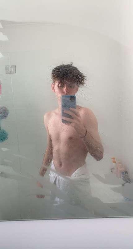 just woke up & out the shower❤️