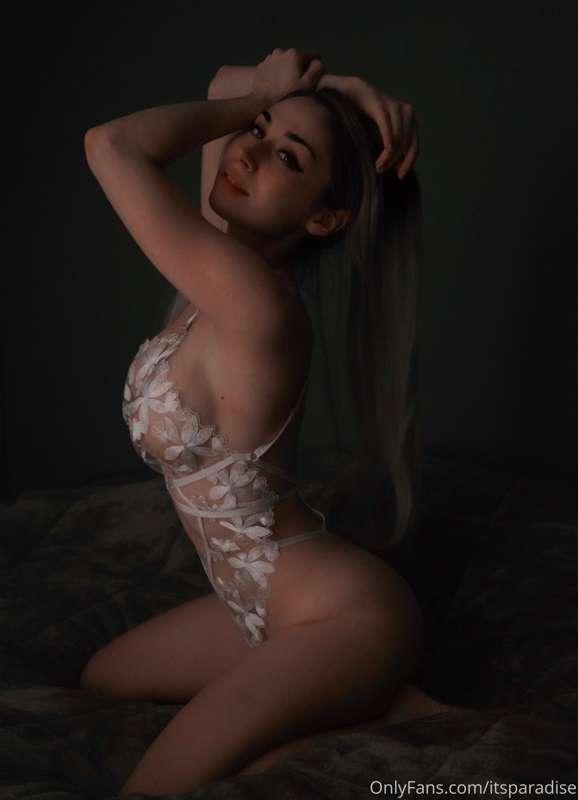 White white white lingerieeeee💋