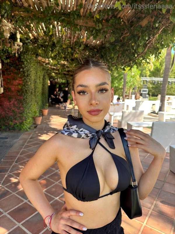 Moi en shooting VS moi en selfie 🤭