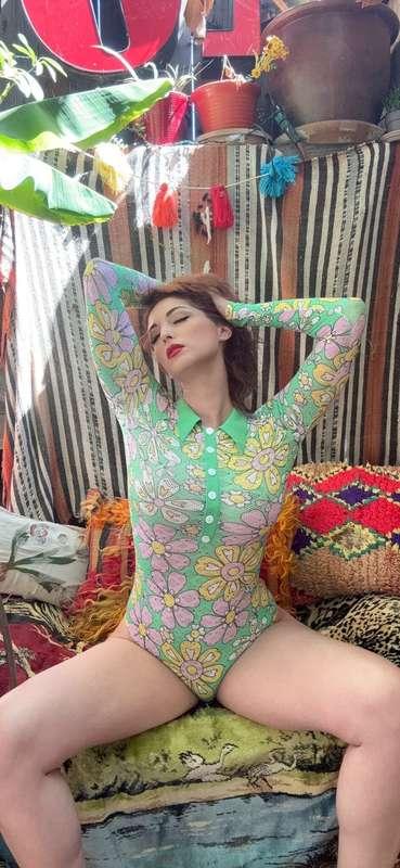 Soft look, dirty mind.🥵