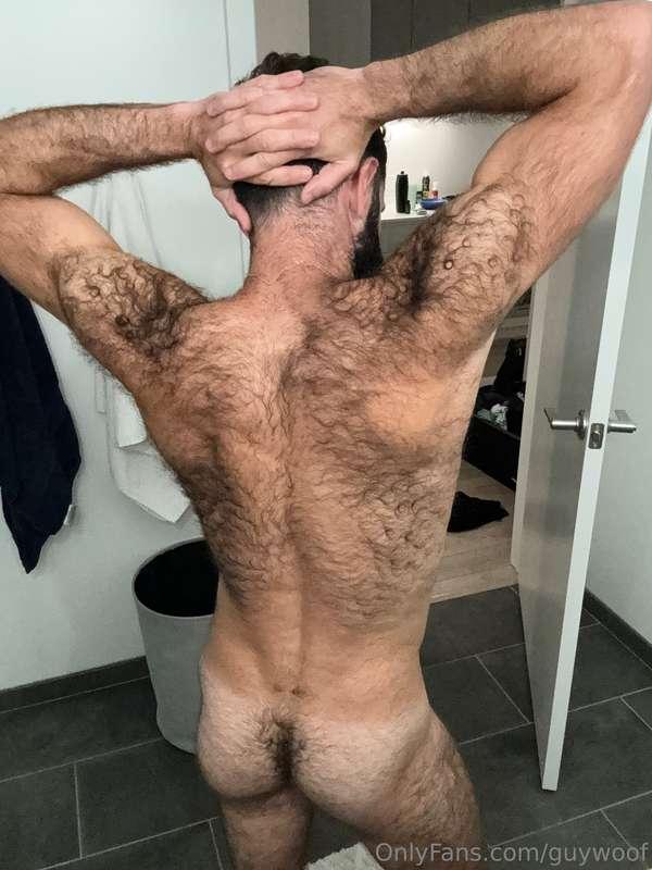 Just got back from the gym and noticing my shoulder hair get..