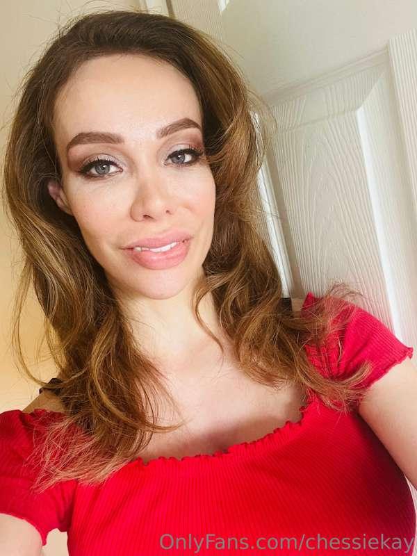 Selfie… I’ll be doing a naughty video tomorrow so edge yours..