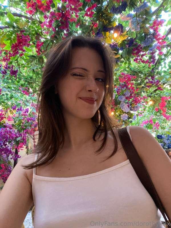 Sometimes one smile can change the whole day👀Yesterday felt ..