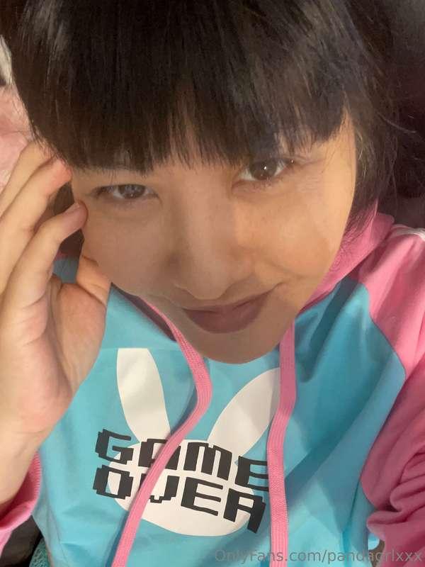 Here is what I’m wearing today! Video cumming in messages, g..