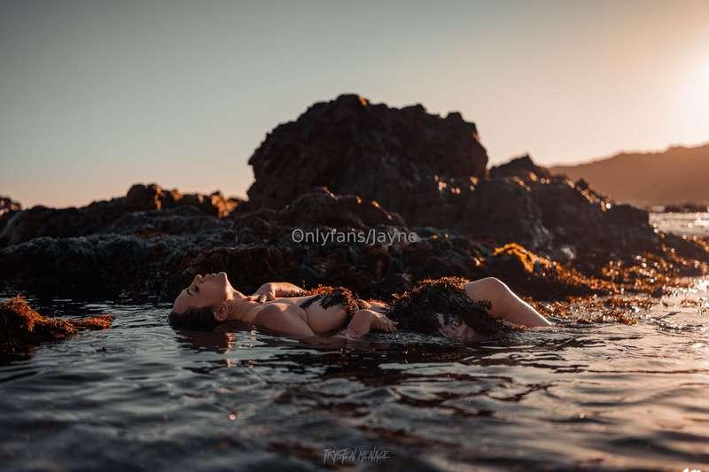 What’s one thing you’d whisper in my ear if you saw me like ..