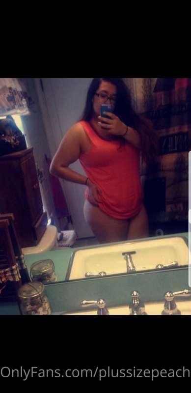 I love being a thick bitch, but sometimes I def wish I looke..