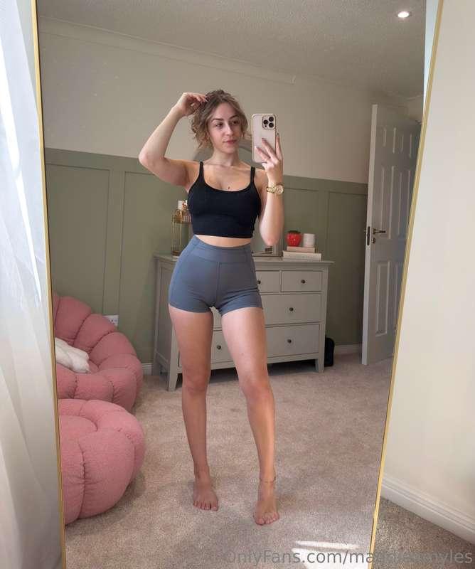 Need some motivation to do a workout! Should I do glutes or ..