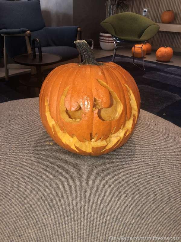 Happy Monday look what I did yesterday 🎃