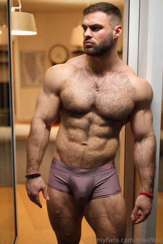 You gonna leave me pressed against this glass, cock strainin..