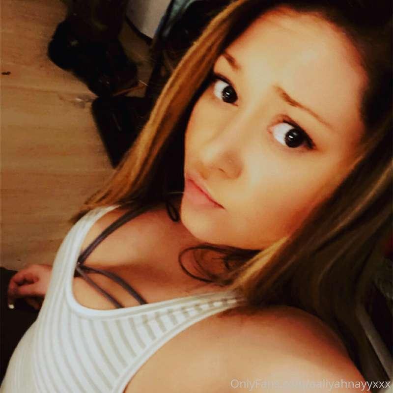Those lips.... 😘
