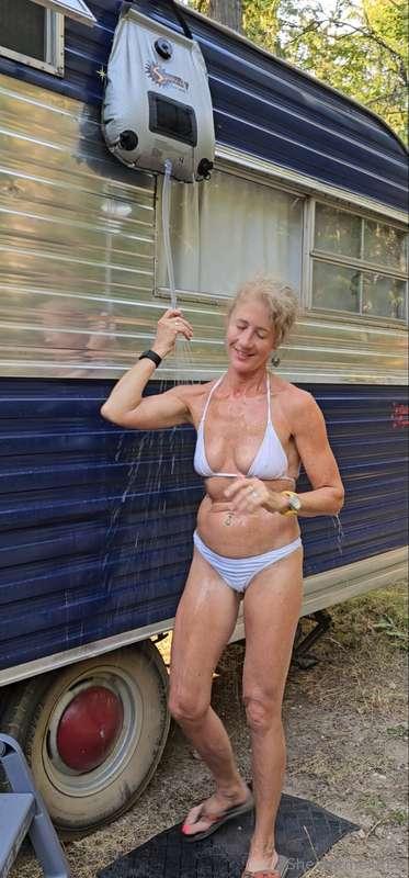 Outdoor showering in public places is exciting. VIP SEE UNCE..