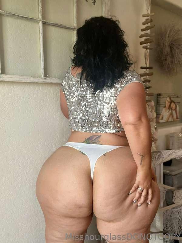 misshourglass image #4