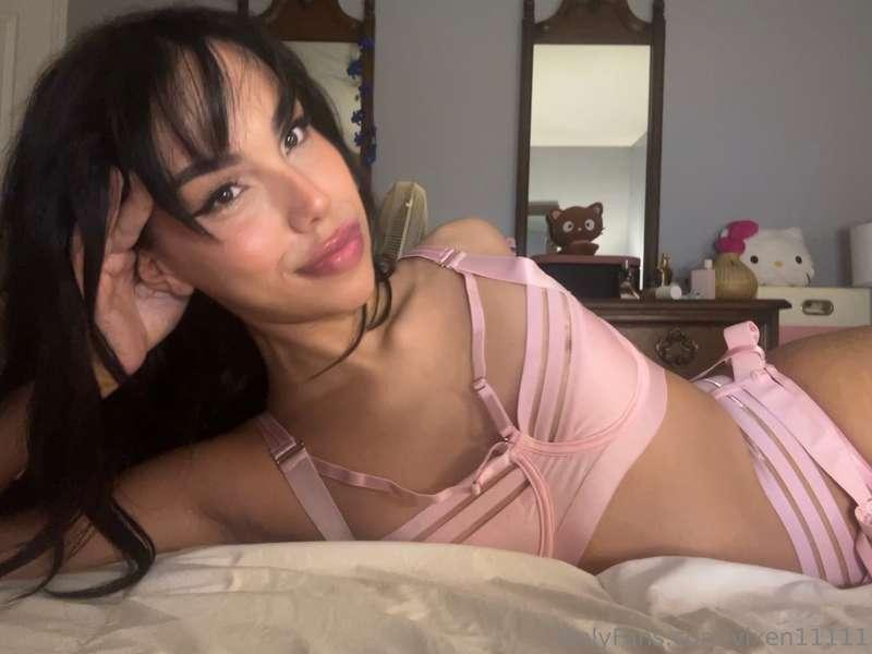 pretty in pinkk? 🥰