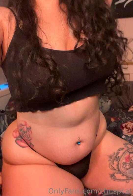 Kiss me all over please 😇