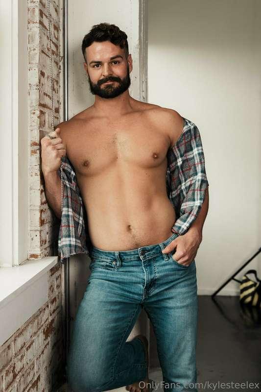 Sexy shot Sunday 😉 📸: @bywayofiker 