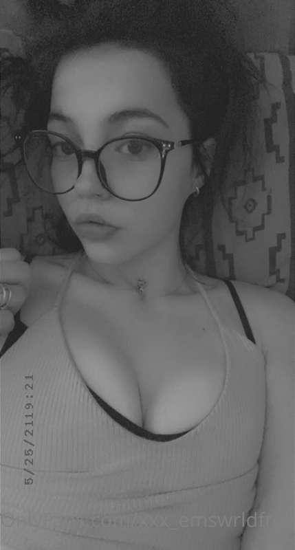 https://onlyfans.com/emswrld
https://onlyfans.com/emswrld
ht..