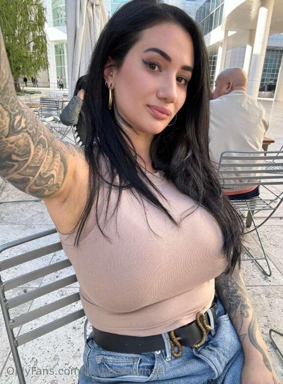 Straight hair Arabelle 🤍 Rate it in the comments! 