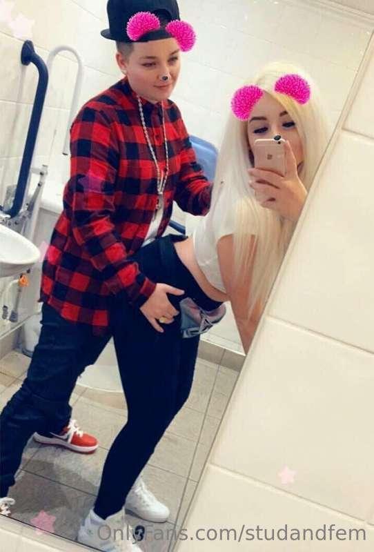 Dm me if you want to see something hot with me and Ash🥵