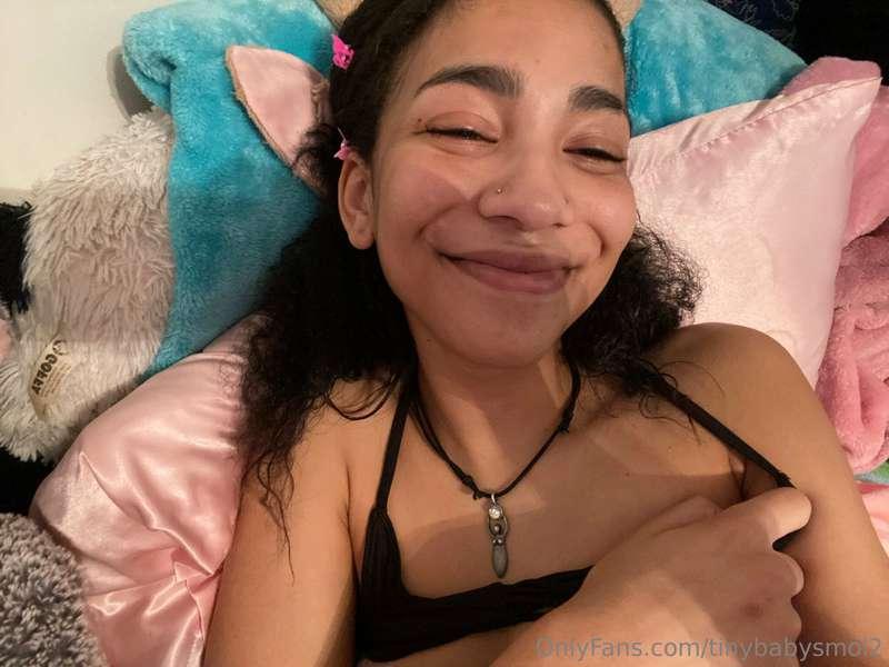 I missed fucking my pussy🥹 new video cummming to my main pag..