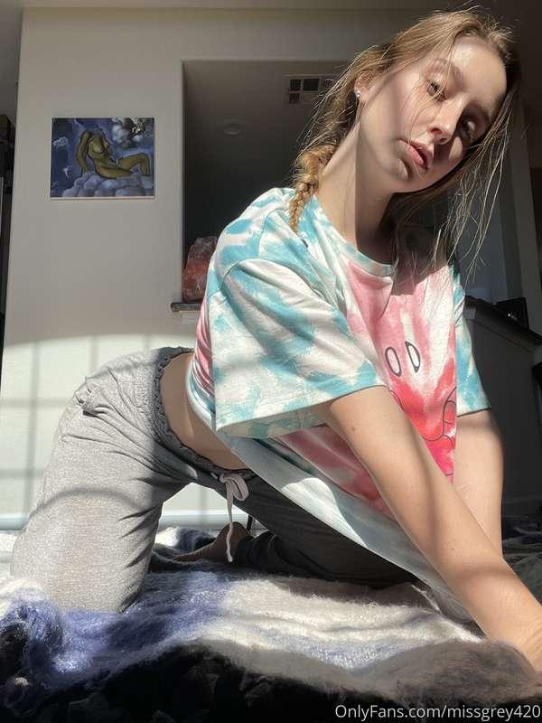 This is me seducing you to stop playing your game and play w..