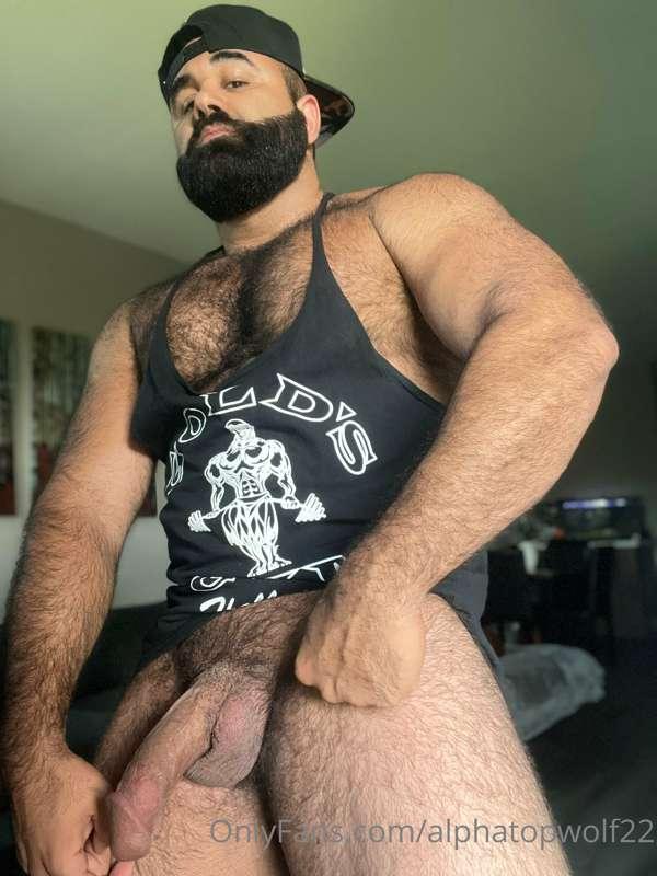Hat or no hat?! 

“Like” if u don’t give a fuck and just wan..