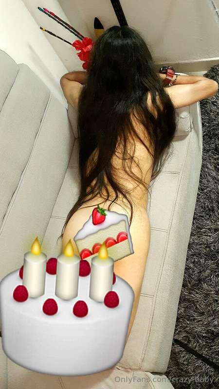 💦unlock the next photo and I'll show you my delicious buttoc..