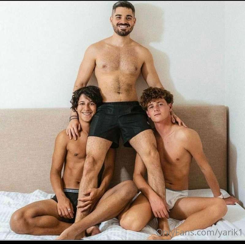 Did you watch the last sex video of @willruas!? 
He fuck bar..