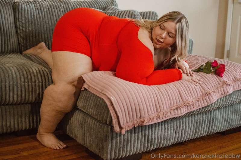 kenziekinziebbw image #1