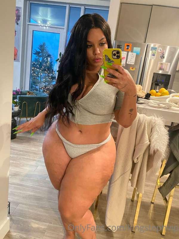 Good morning baby...dm me for some naughty content before yo..
