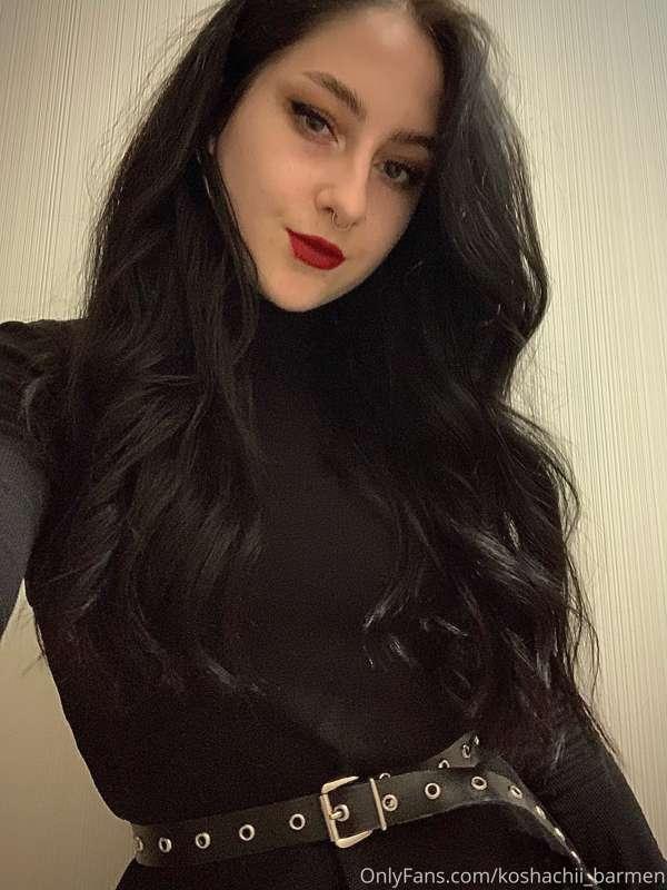 Hi guys!  I decided to make my page free, but some of my hot..