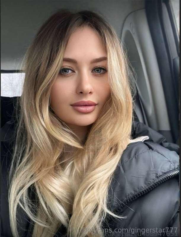 Just a friendly Ukrainian girl ➡️ 💋 @nnut_ella spreading lov..