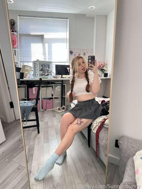 think we'd get along in bed 🥵



#braid #skirt #bedroom #mirrorselfie #selfie #brunette #fyp

