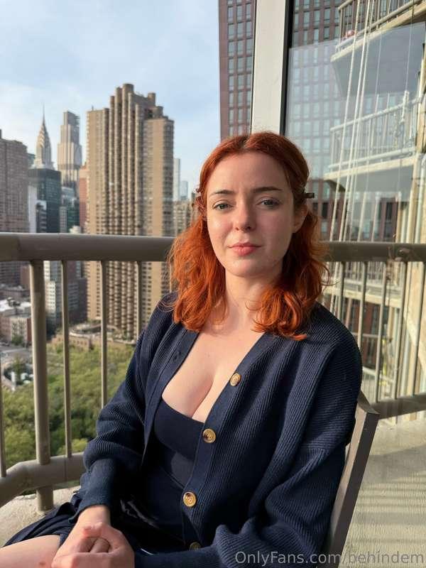 Call me Mona Lisa cause that bitch never smiled 😤