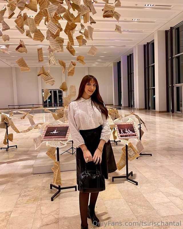 Your dream girl… but real. ❤️