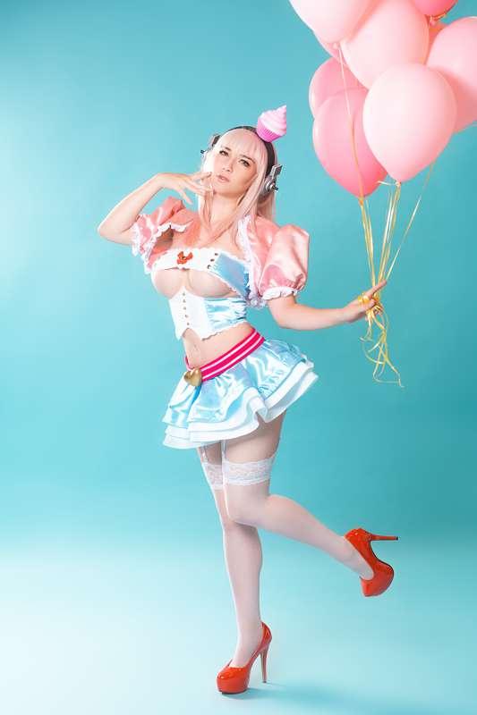 Birthday Sonico set is now live!! 🎁🎂💕🎈