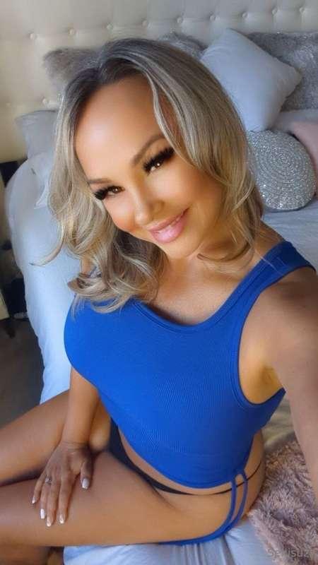 Do you like it naughty or just teasing? 😈