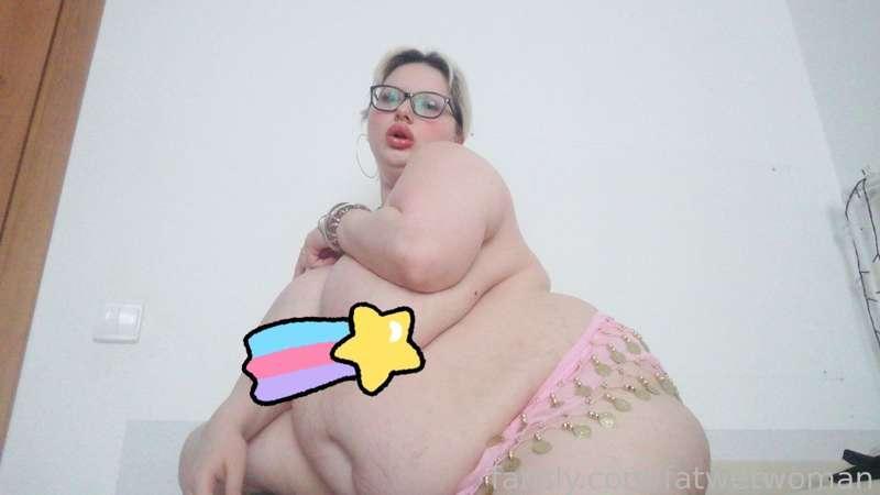 fatwetwoman image #1