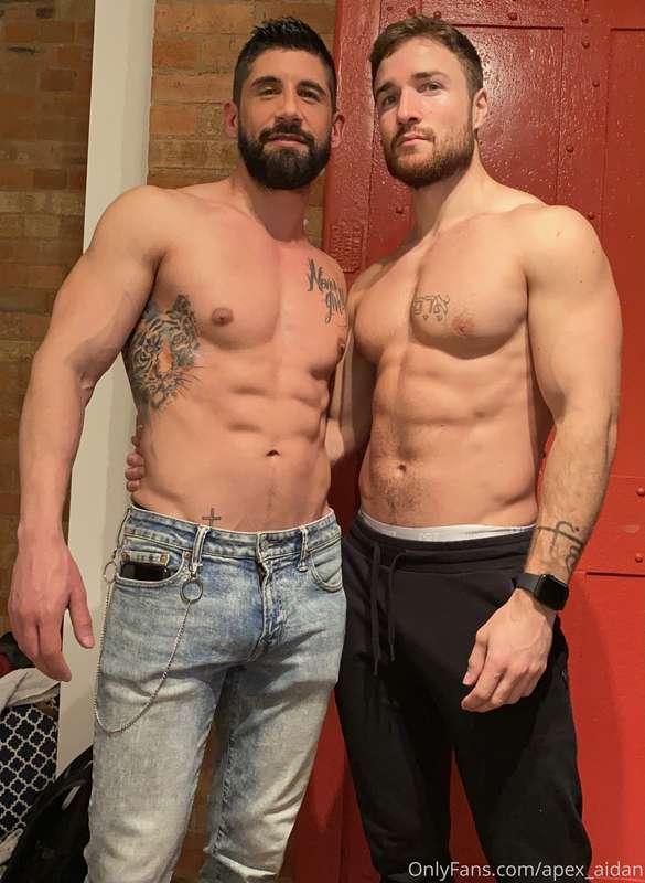 Filmed an exciting video with this sexy beast @beardedmex ....