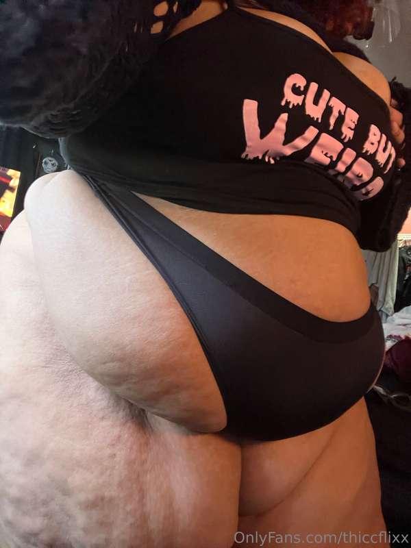 thiccflixx image #4