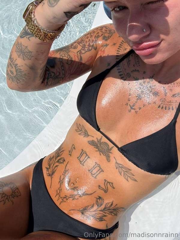Hot and sweaty 🥵 