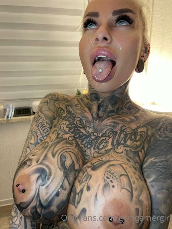 💦check out my brand new blowjob video in your inbox🥰 SWIPE🥰