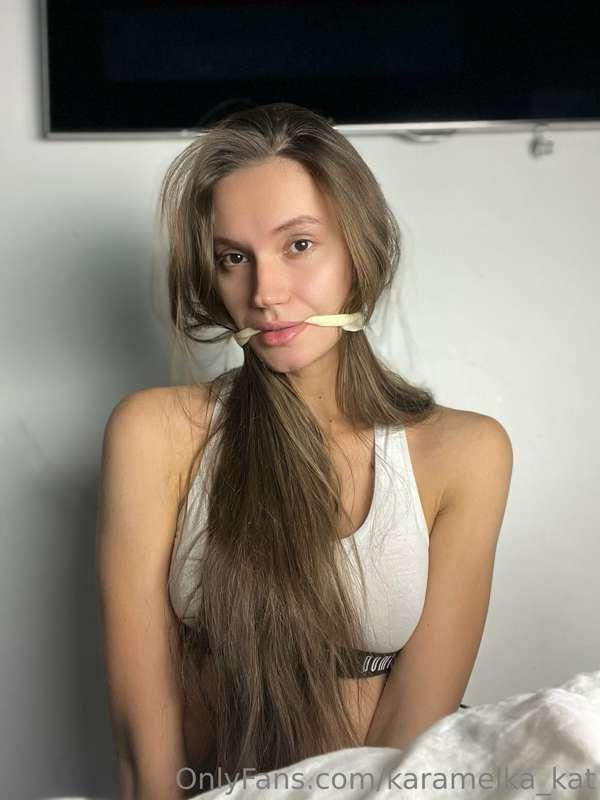 Do you like good or bad girls?)