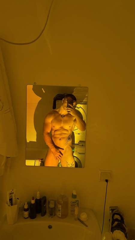 Get on your knees 