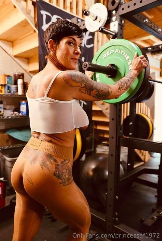 Instagram.com/princessaf1972v.8X.com/princessaf1972 