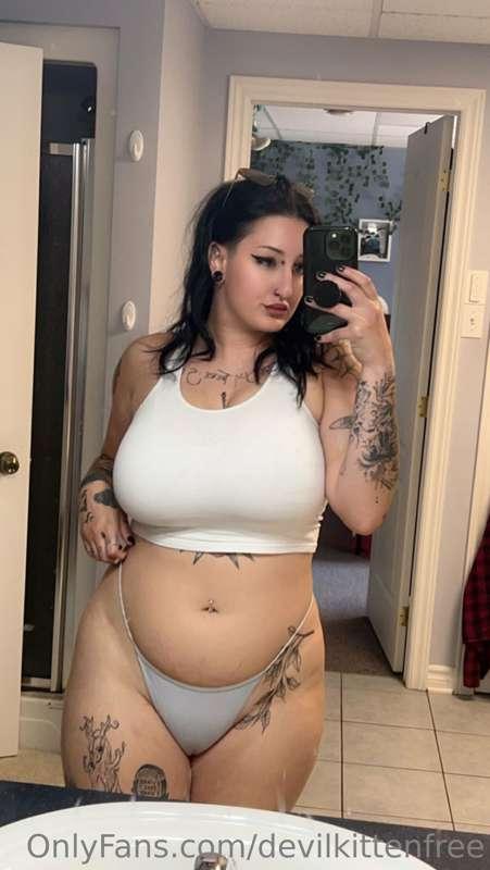 wanna see me naked on feed? sun to my premium xxx

onlyfans...