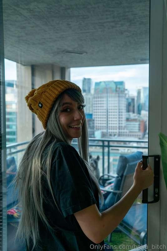 My smiles grow by 30% when I'm not wearing any panties (or p..