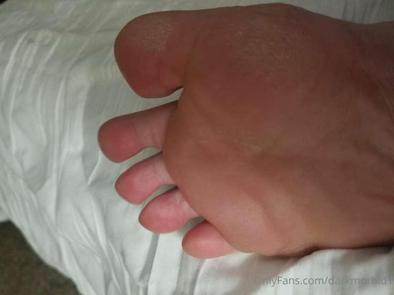 Well hi there. Cool toe spread and of course some sole. Do y..
